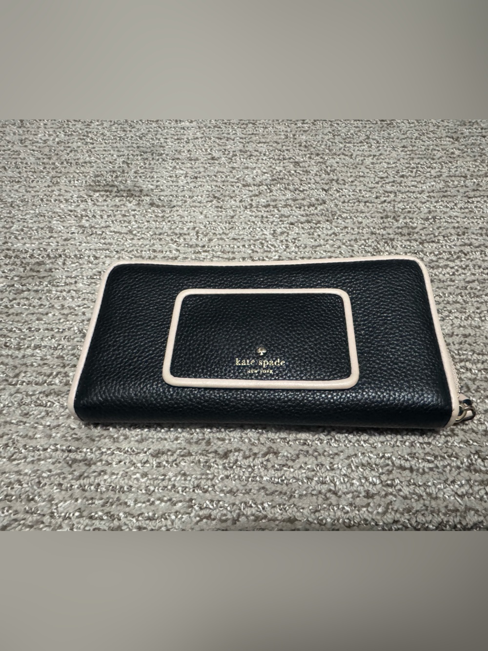 Kate Spade Zip-Around Women's Wallet in Light Beige/Black